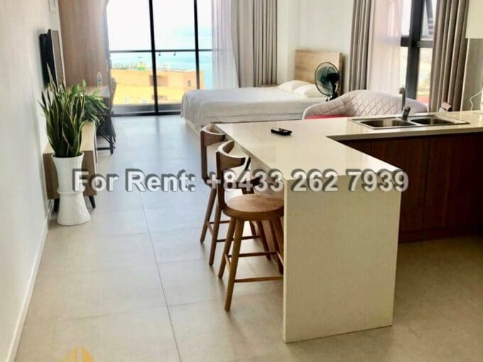 gold coast – poolview and side seaview studio for rent in tourist area a509