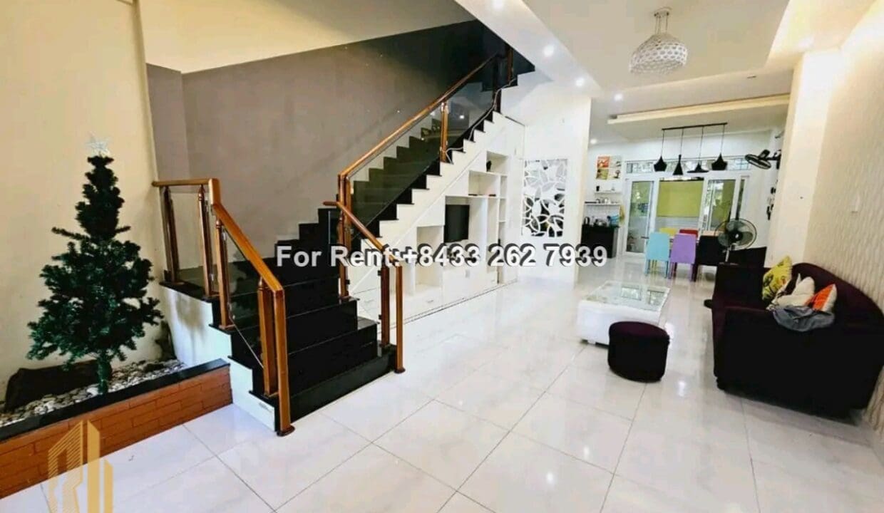 z4648854360143_193a6e6f9bb7673b1e2c98d1d30273f1