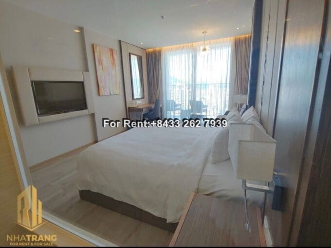 gold coast – studio with coastal cityview for rent in tourist area a630