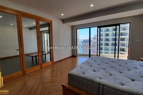 gold coast – experience luxury living in gold coast: rent a 1 bedroom apartment with side sea view – a954