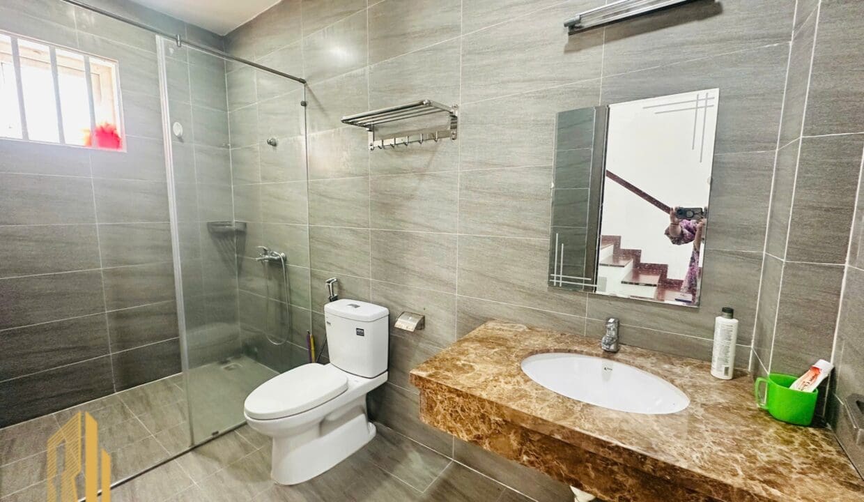 z6516815881538_288302011cbdcab8c459e0868bb84208