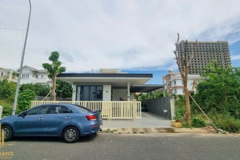 luxurious living: rent this 3 bedroom house in my gia pack 8 urban area – h064