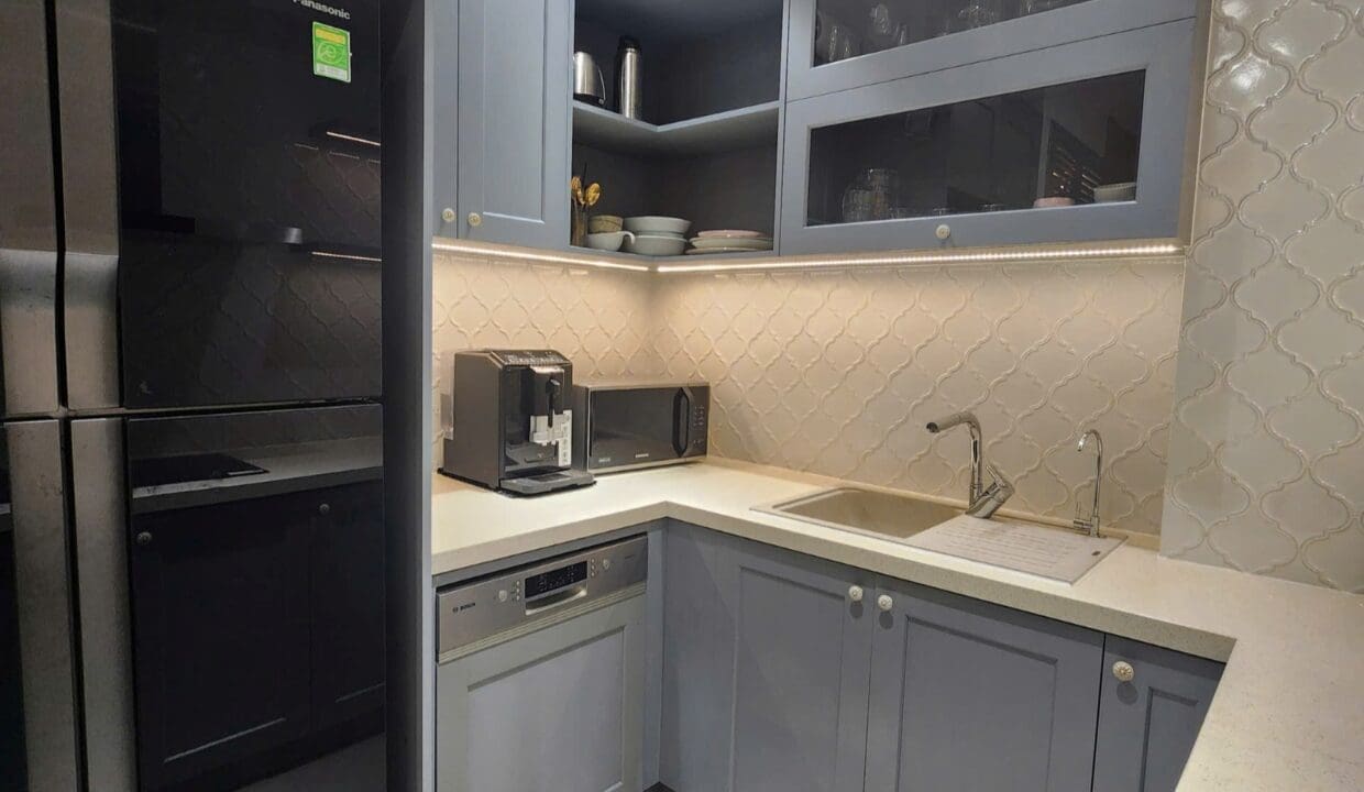 z7122786561389_f2b8f6fa214b78a412b01cd1c9a3de81