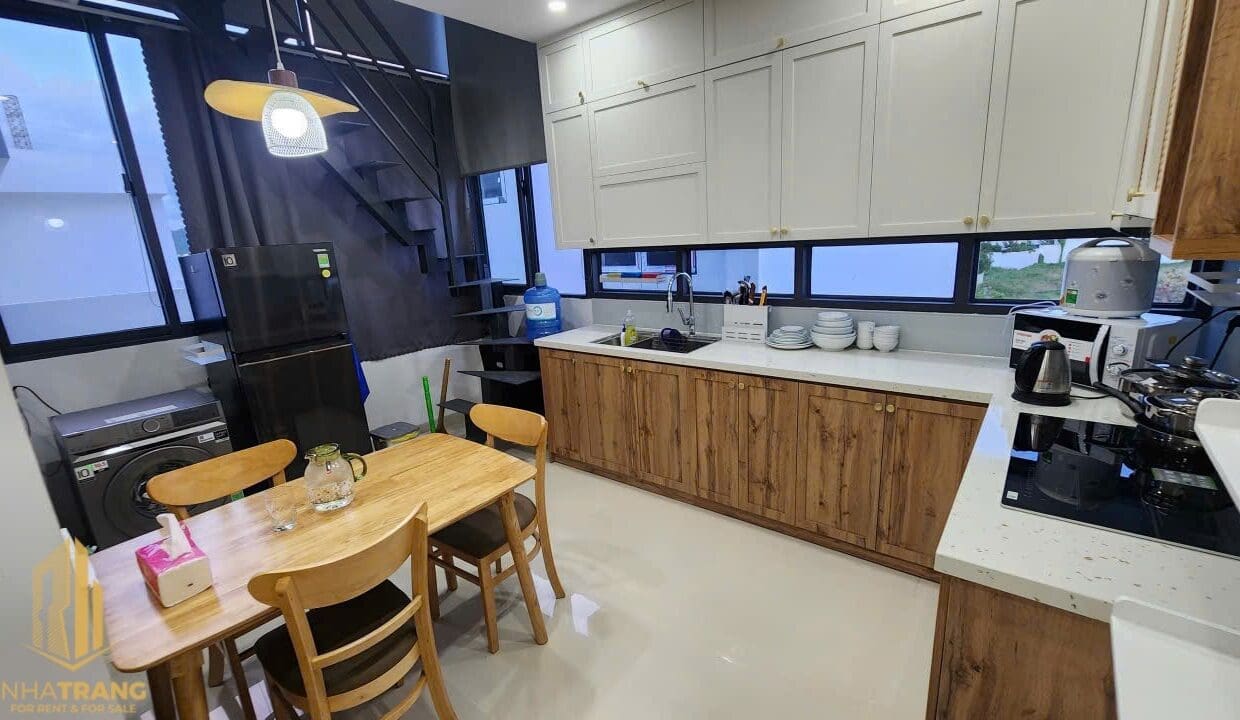 z7135250813651_a8033df59c85d4f7ddef889e087809b0