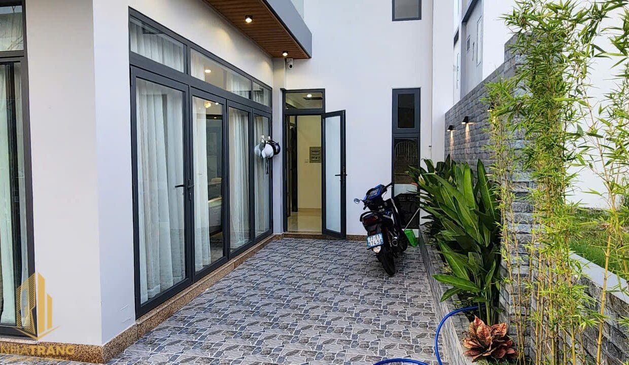 z7135250879706_f418be1fac6054e17c85798e76695d1a