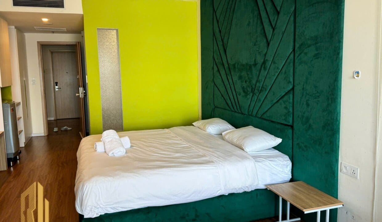 z6955390147565_575939a5cb99f48f3899dad519e6a627