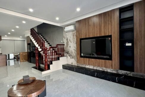 hud building – 2 brs corner apartment with city view for sale in tourist area – s042